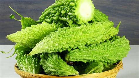 How to Prepare Bitter Gourd or Bitter Melon .